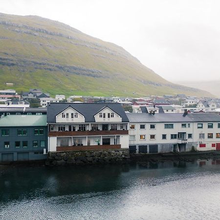 Spacious City Center Home By The Sea Klaksvík Exterior foto