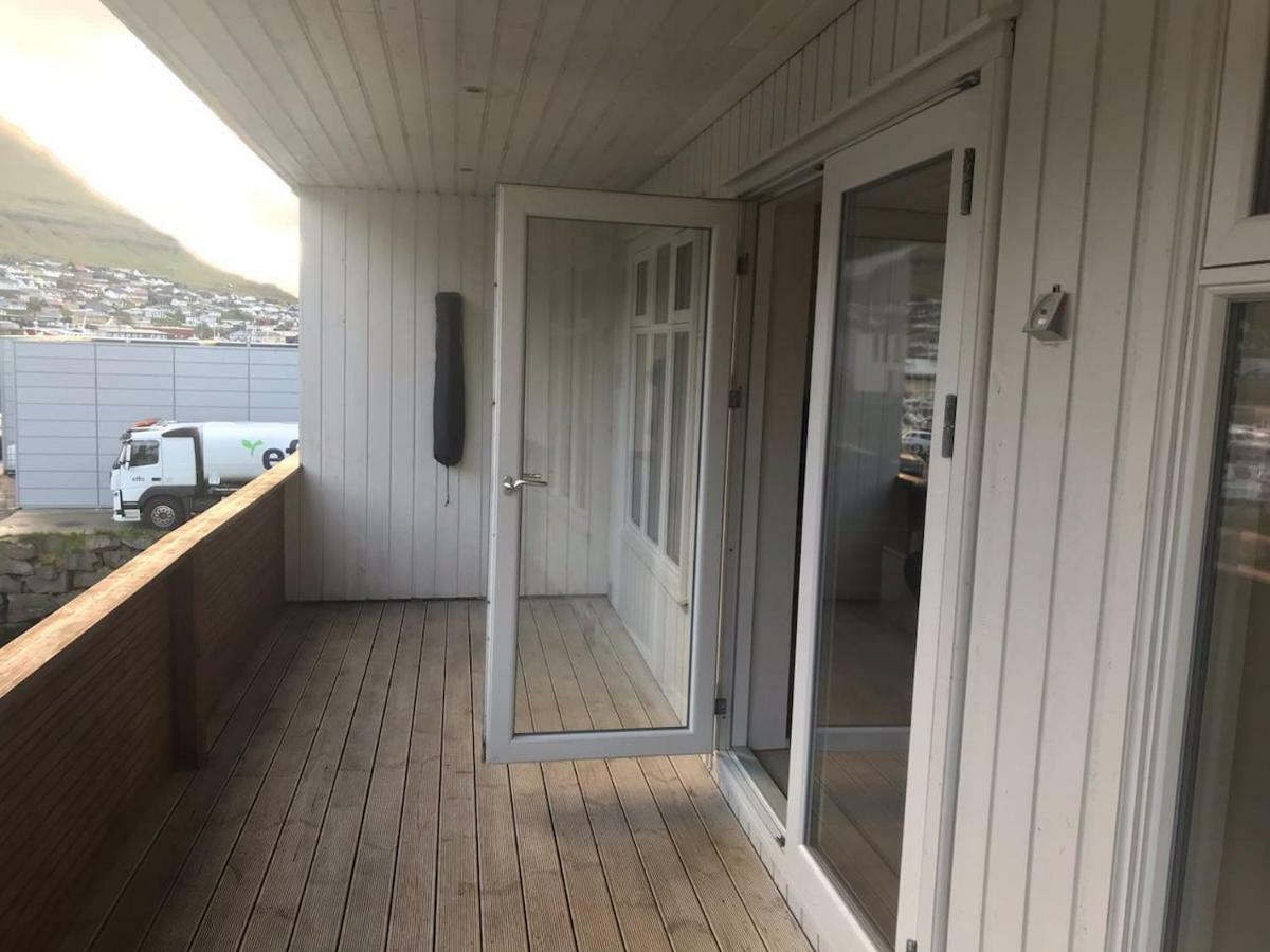 Spacious City Center Home By The Sea Klaksvík Exterior foto